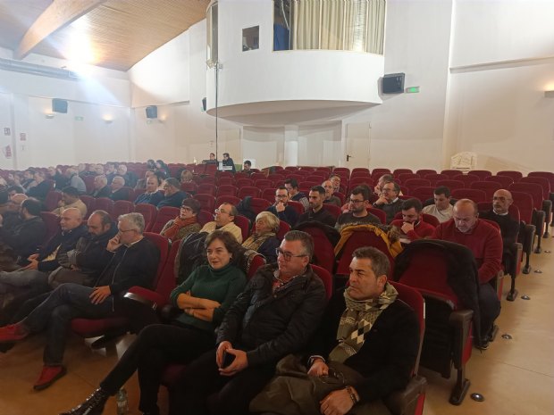 Curso de Régimen Fiscal de las Hermandades y Cofradías Curso de Régimen Fiscal de las Hermandades y Cofradías