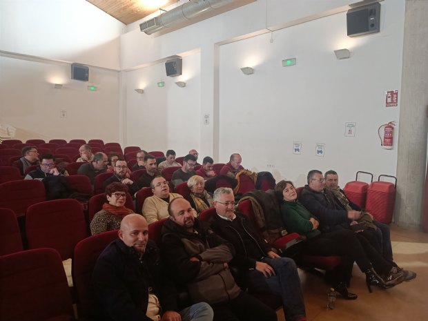 Curso de Régimen Fiscal de las Hermandades y Cofradías Curso de Régimen Fiscal de las Hermandades y Cofradías