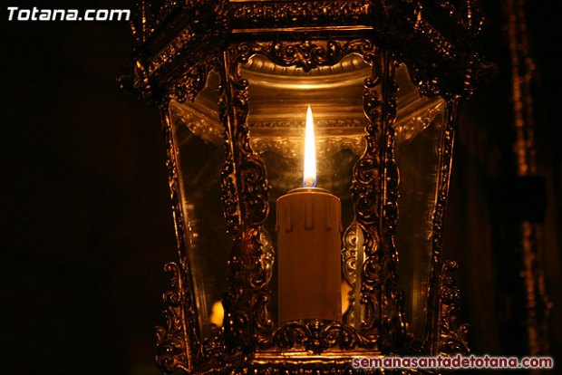 Vía Crucis de Hermandades y Cofradías. Vía Crucis de Hermandades y Cofradías.
