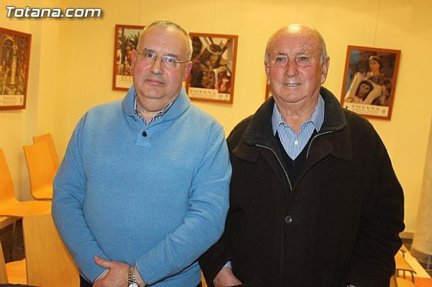 PELEGRÍN FRANCISCO MARTÍNEZ Y FRANCISCO PAREDES GUERRERO SERÁN PREGONERO Y NAZARENO DE HONOR, RESPECTIVAMENTE, DE LA SEMANA SANTA 2014 PELEGRÍN FRANCISCO MARTÍNEZ Y FRANCISCO PAREDES GUERRERO SERÁN PREGONERO Y NAZARENO DE HONOR, RESPECTIVAMENTE, DE LA SEMANA SANTA 2014