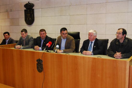 Firma del Convenio de Colaboración entre el Ayuntamiento de Totana y el Ilustre Cabildo Superior de Procesiones Firma del Convenio de Colaboración entre el Ayuntamiento de Totana y el Ilustre Cabildo Superior de Procesiones