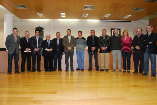 Firma del Convenio de Colaboración entre el Ayuntamiento de Totana y el Ilustre Cabildo Superior de Procesiones Firma del Convenio de Colaboración entre el Ayuntamiento de Totana y el Ilustre Cabildo Superior de Procesiones