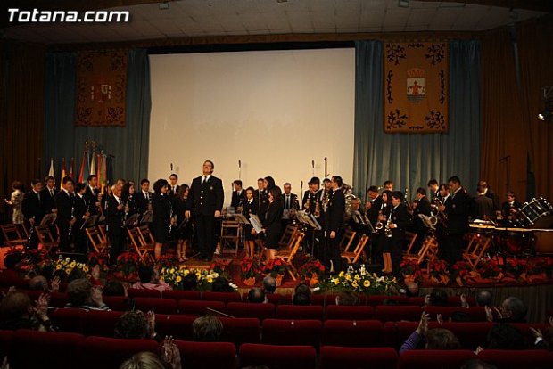 EL ILUSTRE CABILDO SUPERIOR DE PROCESIONES FELICITA AL COLEGIO REINA SOFÍA Y A LA AGRUPACIÓN MUSICAL DE TOTANA EL ILUSTRE CABILDO SUPERIOR DE PROCESIONES FELICITA AL COLEGIO REINA SOFÍA Y A LA AGRUPACIÓN MUSICAL DE TOTANA
